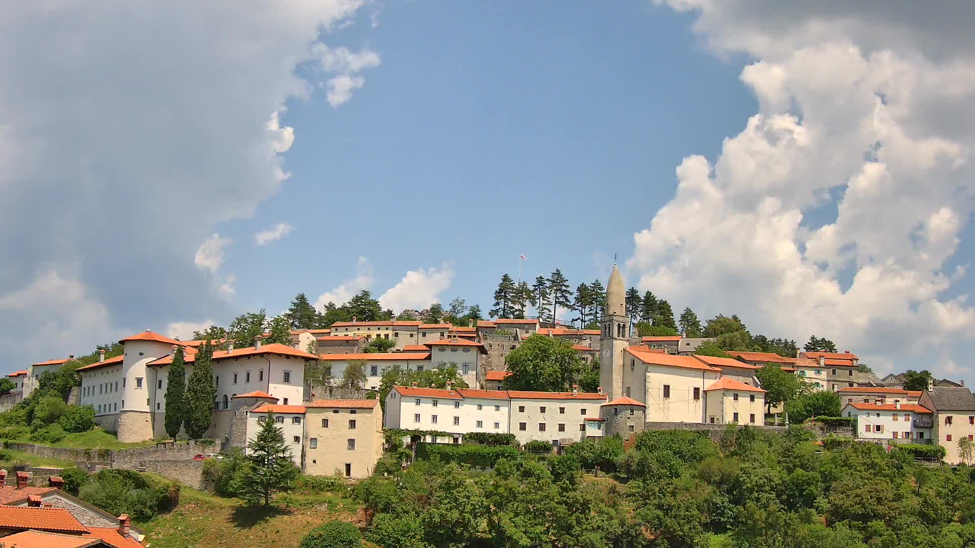 Štanjel – Entdecken Sie das Herz der Karstregion