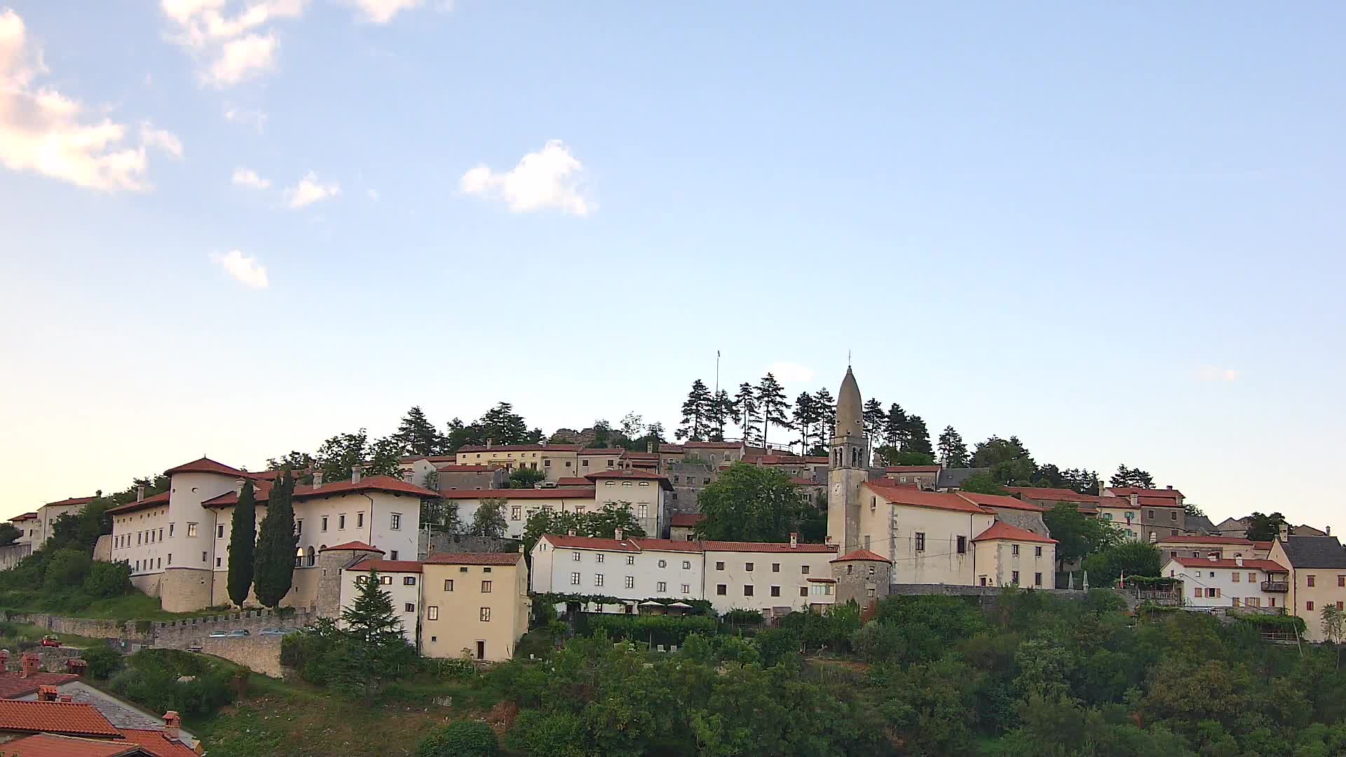 Štanjel – Entdecken Sie das Herz der Karstregion