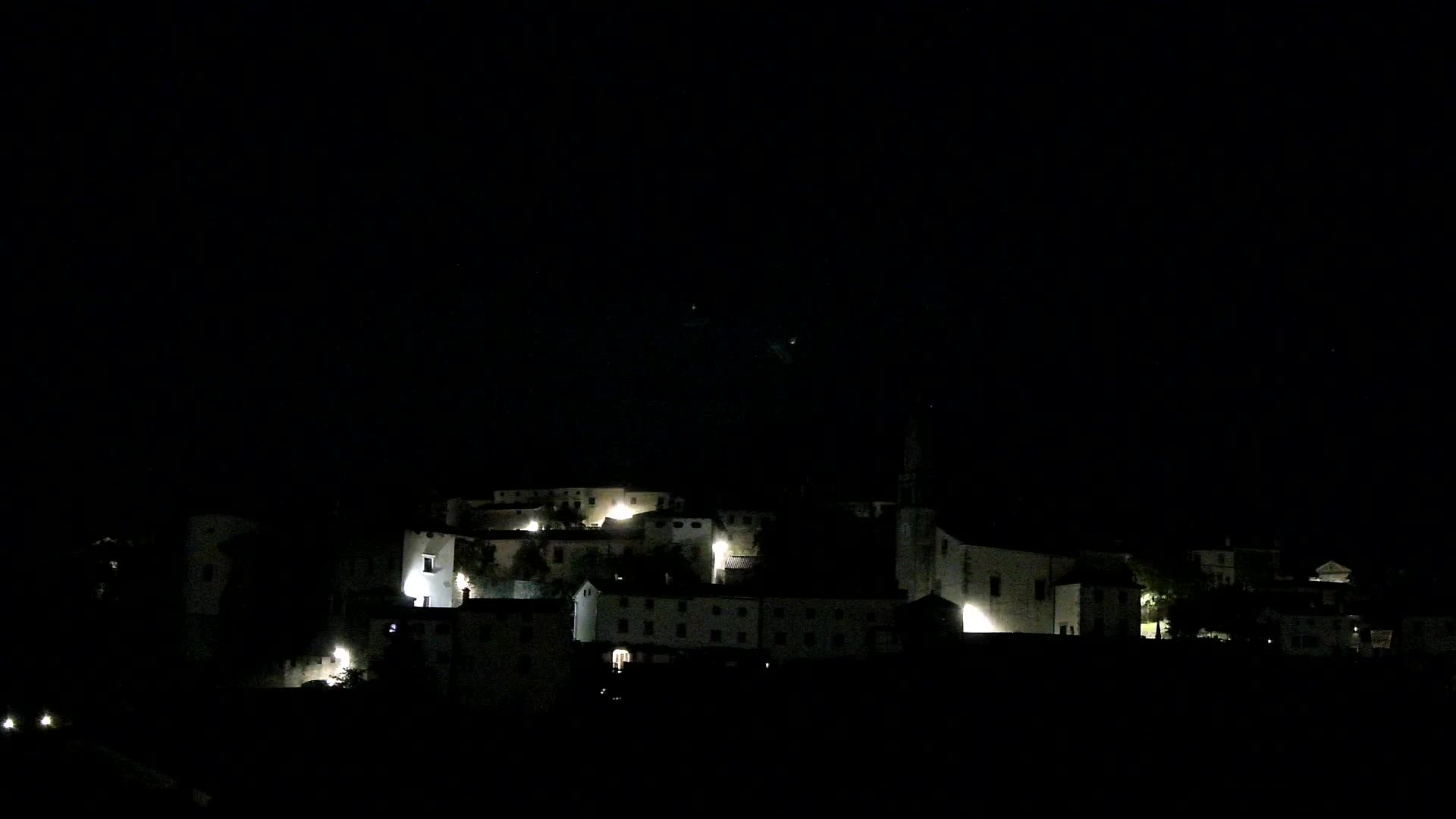 Štanjel v Živo: Odkrijte Srce Krasa