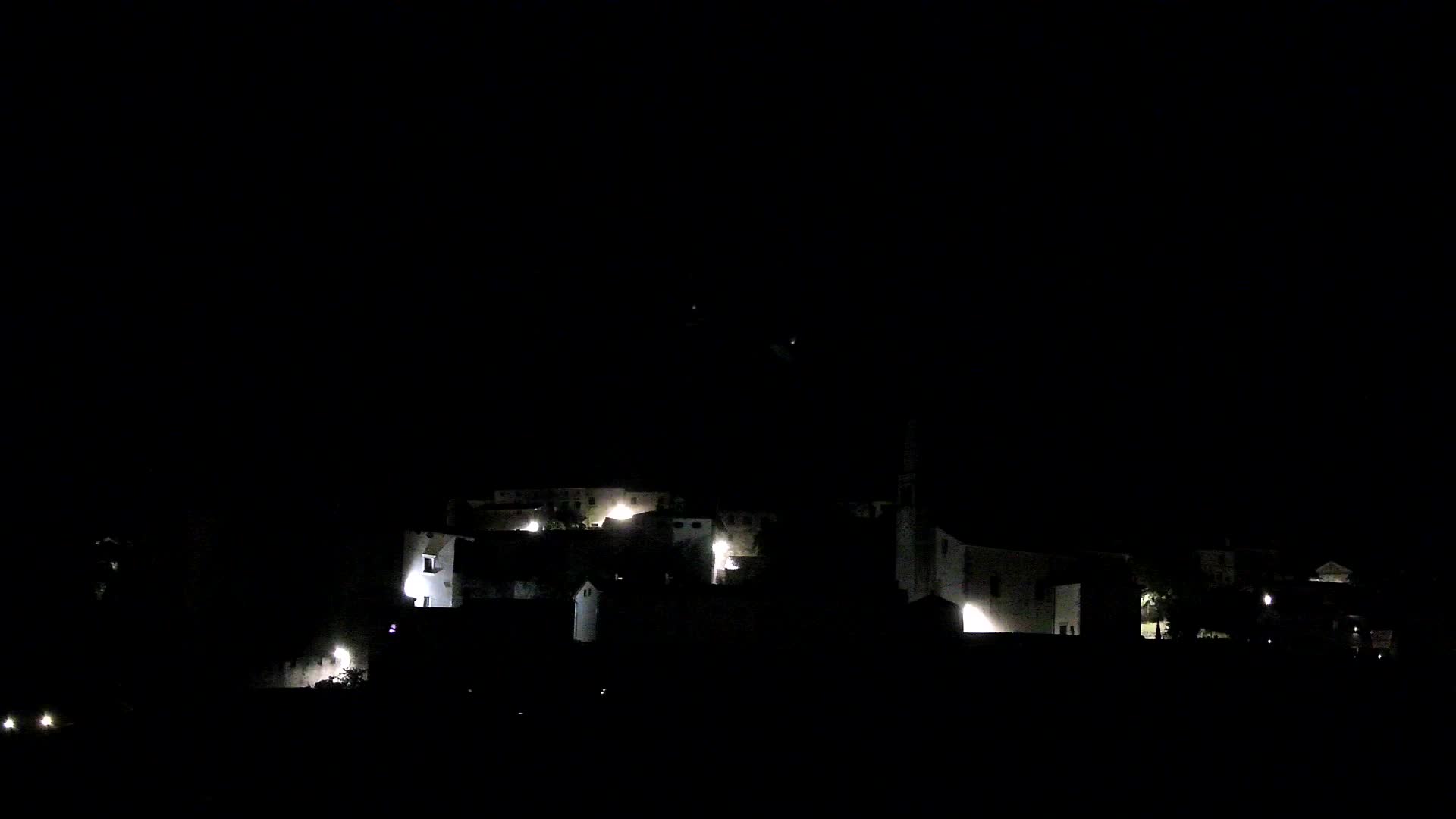 Štanjel v Živo: Odkrijte Srce Krasa