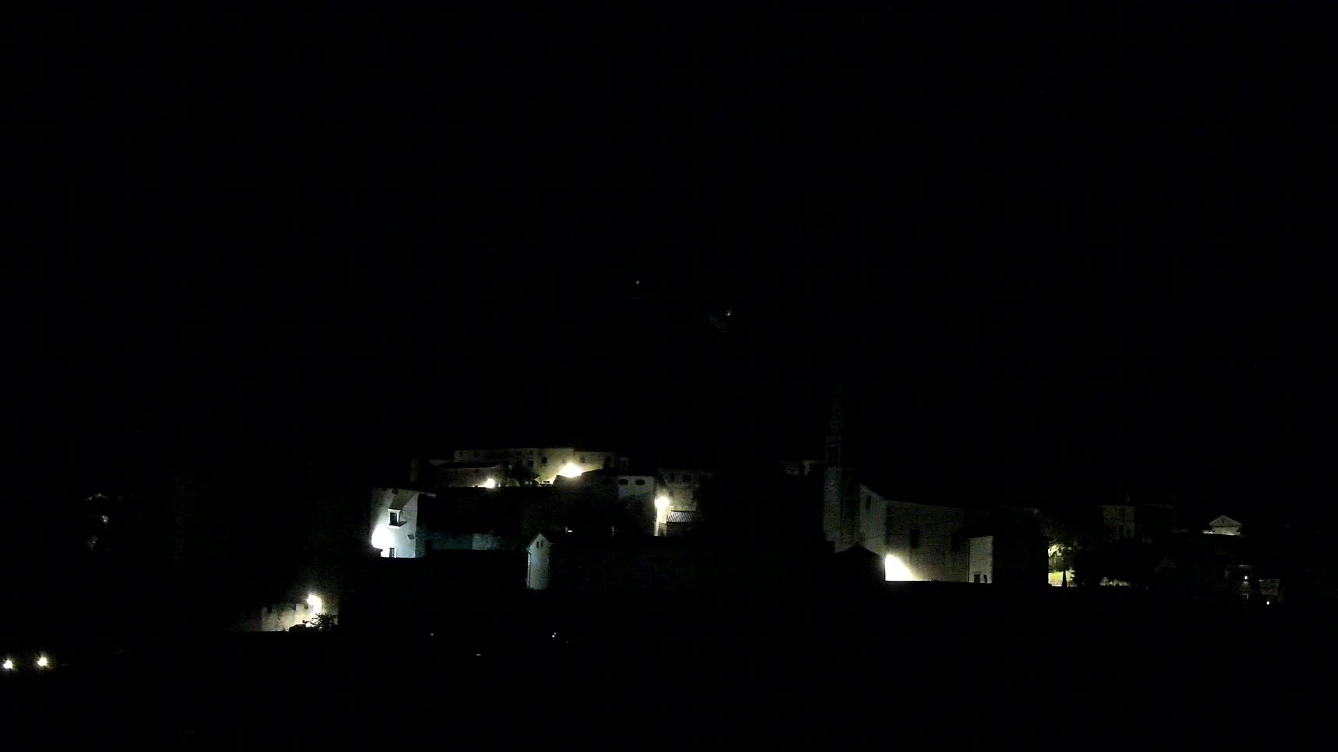 Štanjel v Živo: Odkrijte Srce Krasa