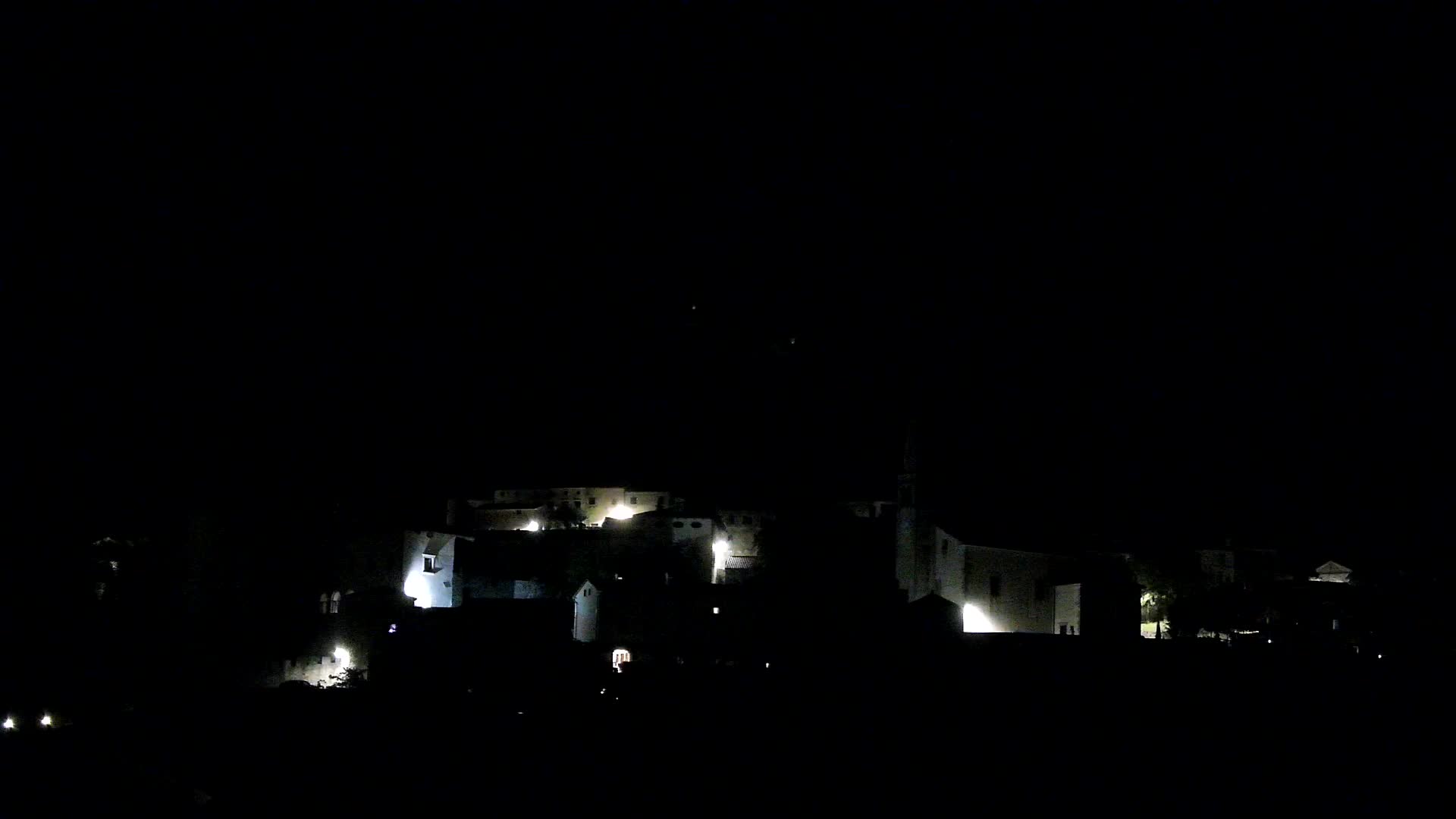 Štanjel v Živo: Odkrijte Srce Krasa
