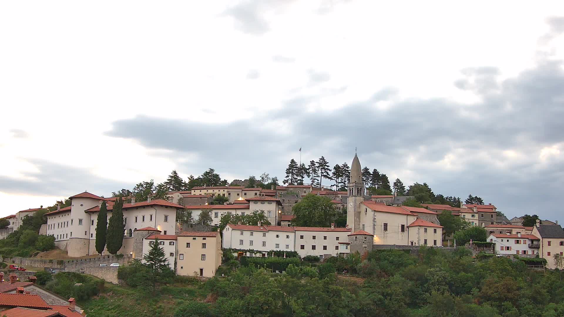 Štanjel – Entdecken Sie das Herz der Karstregion