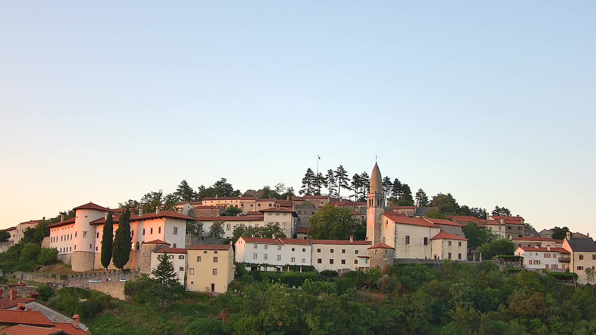 Štanjel – Entdecken Sie das Herz der Karstregion