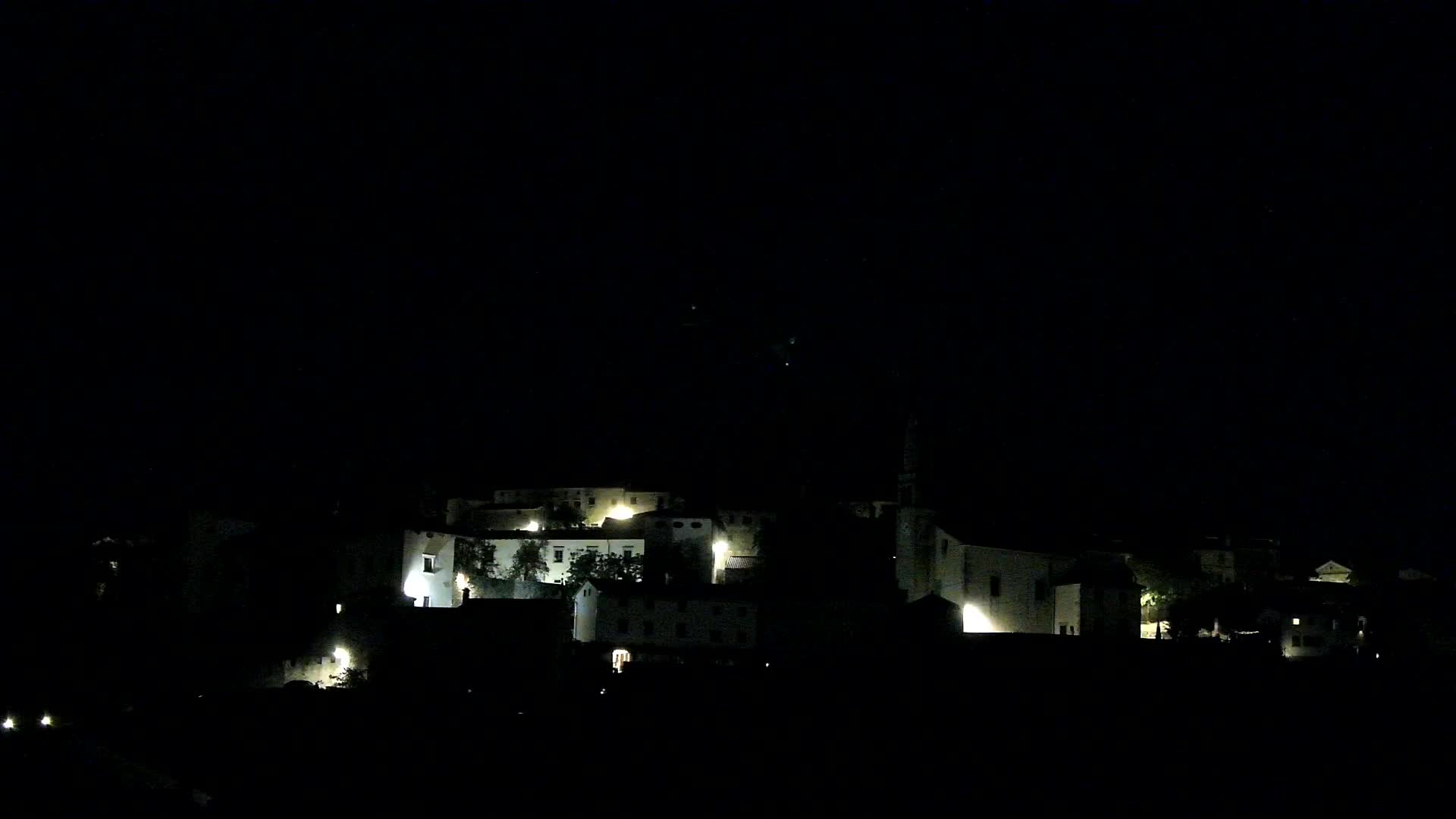 Štanjel v Živo: Odkrijte Srce Krasa