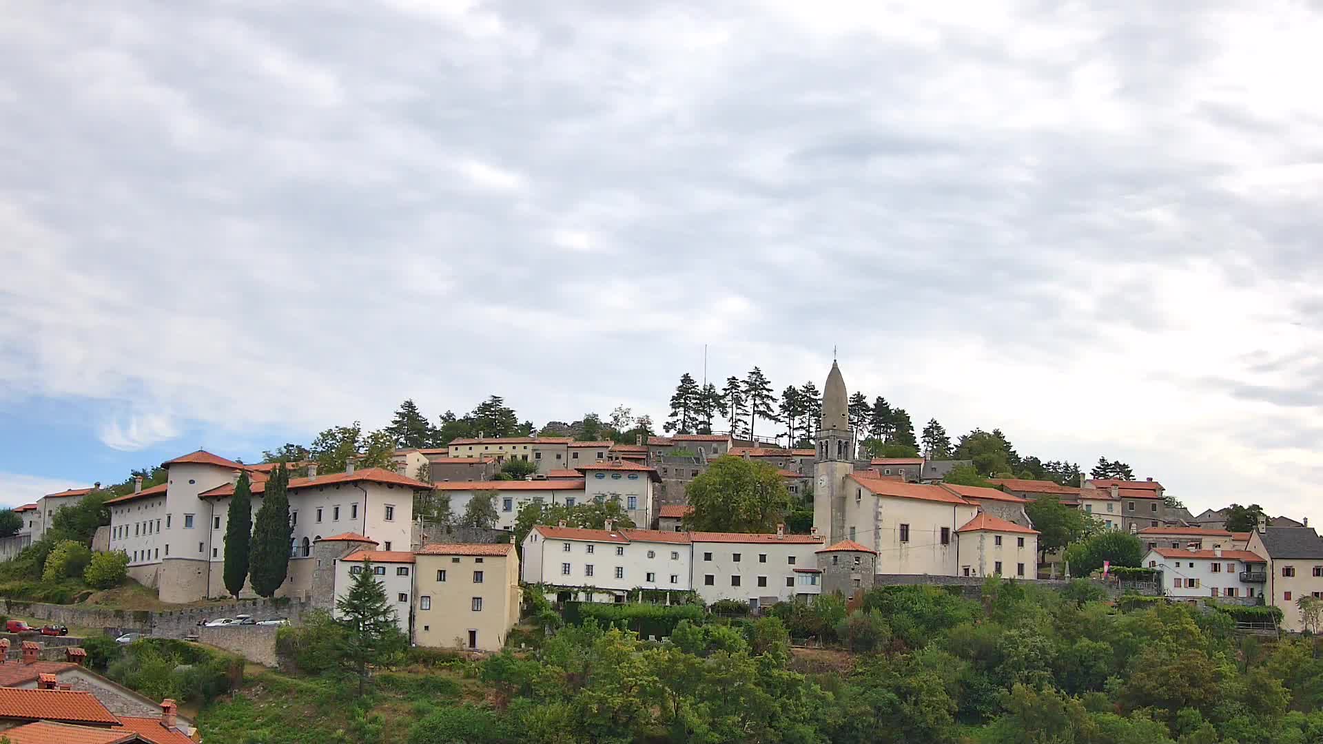 Štanjel – Entdecken Sie das Herz der Karstregion