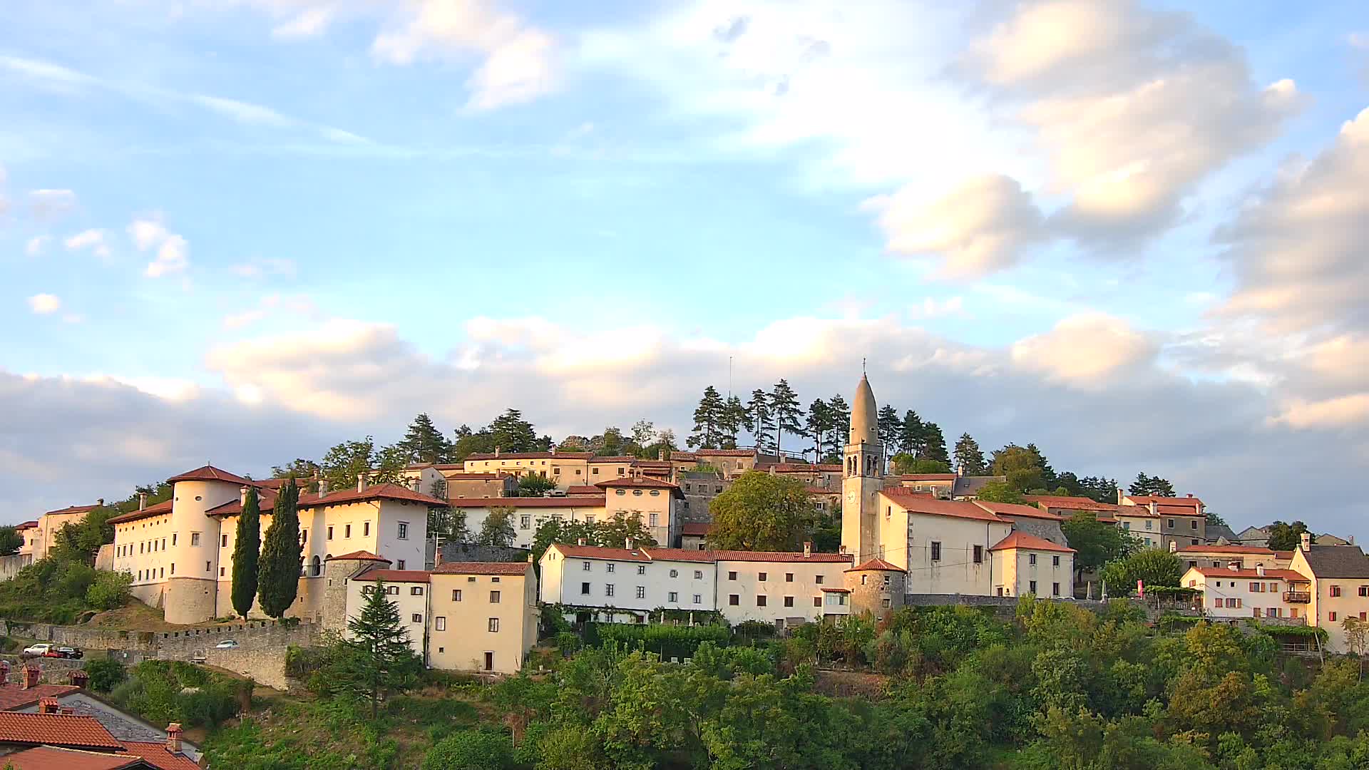 Štanjel – Entdecken Sie das Herz der Karstregion