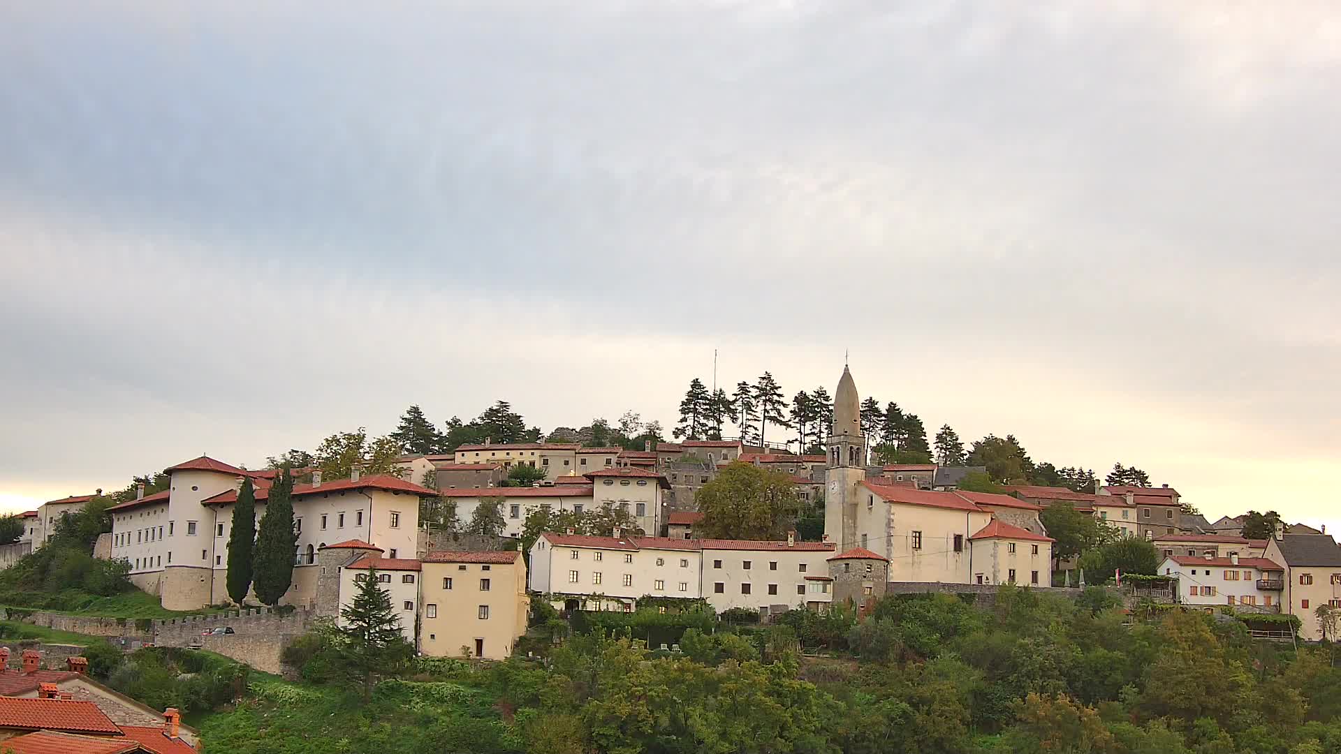 Štanjel – Entdecken Sie das Herz der Karstregion