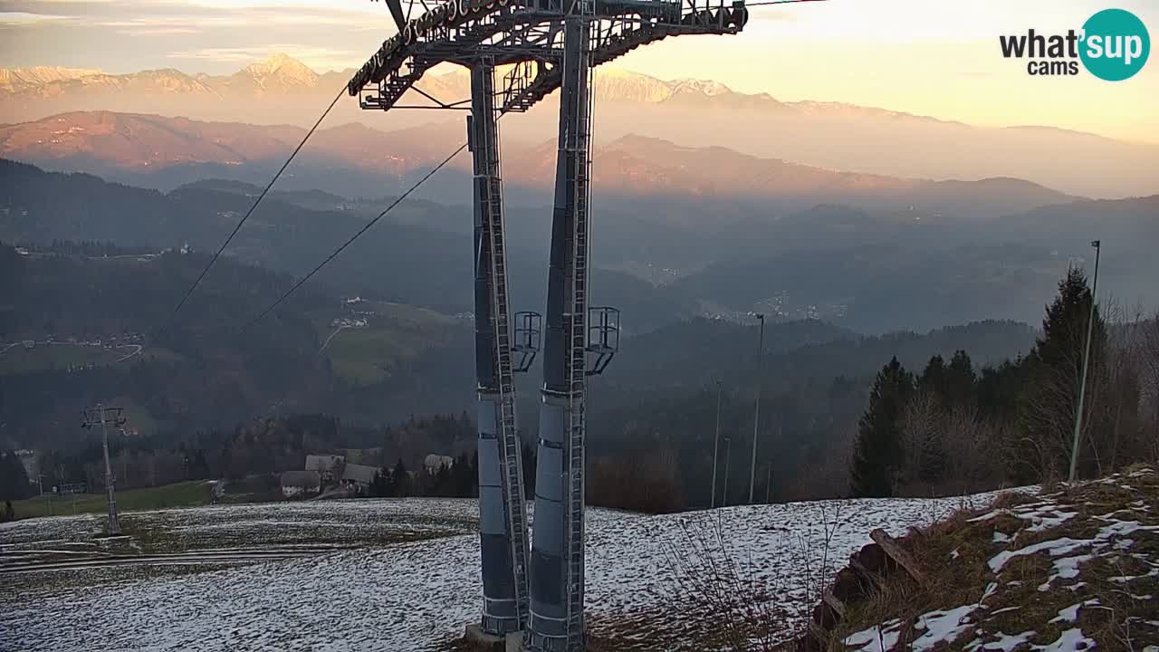 Stazione sciistica di Stari Vrh Webcam in diretta – Slovenia