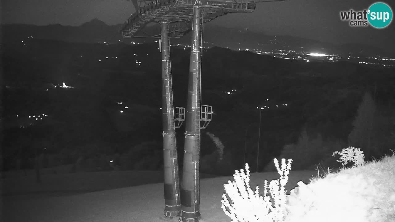 Stazione sciistica di Stari Vrh Webcam in diretta – Slovenia