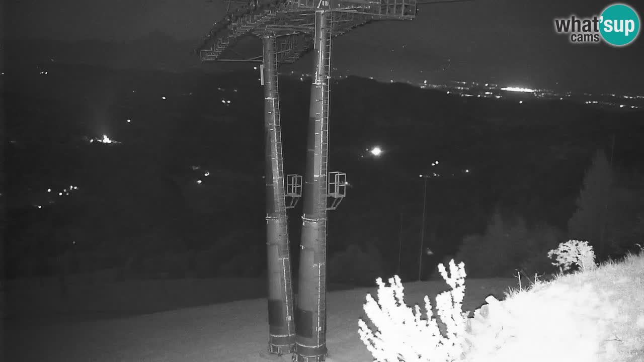 Stazione sciistica di Stari Vrh Webcam in diretta – Slovenia