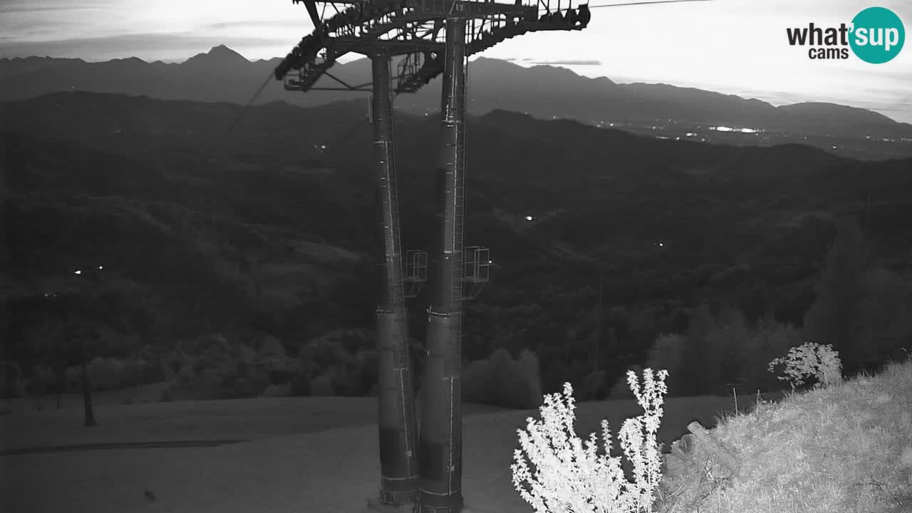 Stari Vrh Ski resort Live webcam – Slovenia