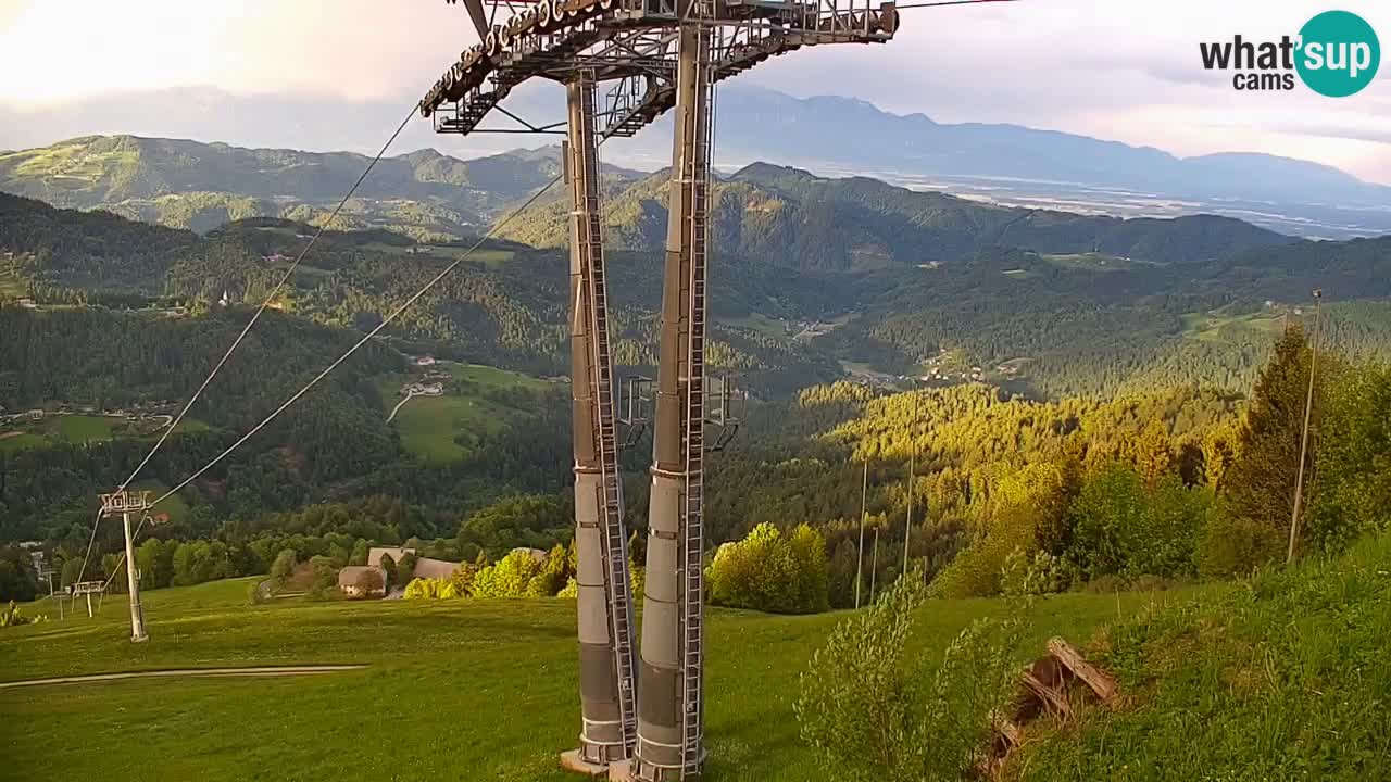 Skijalište Stari Vrh Web kamera uživo – Slovenija