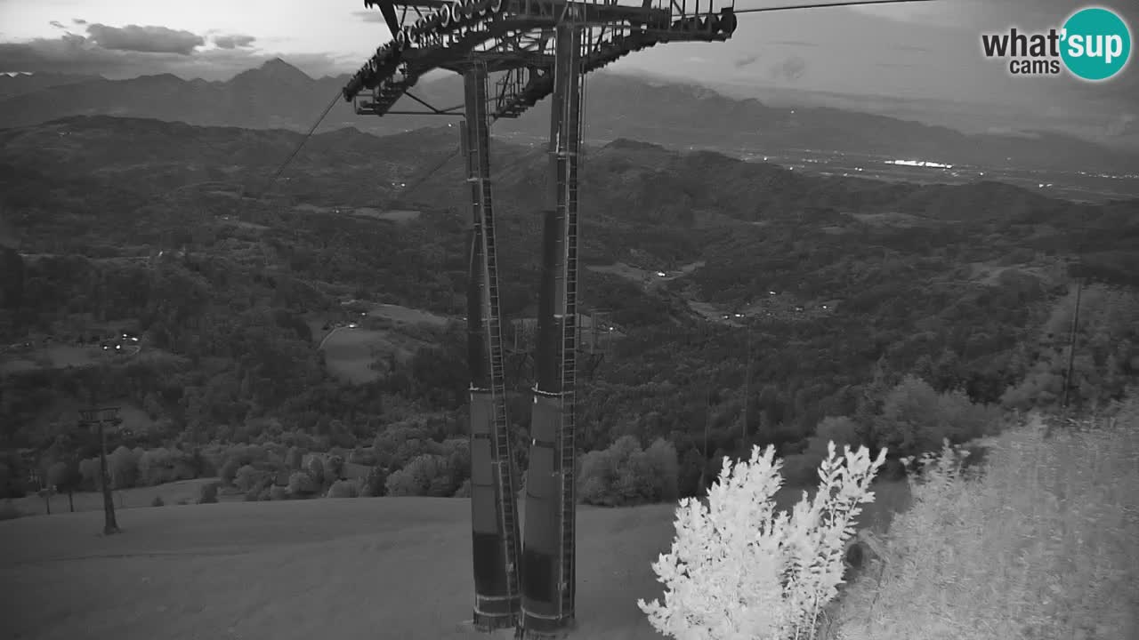Skijalište Stari Vrh Web kamera uživo – Slovenija