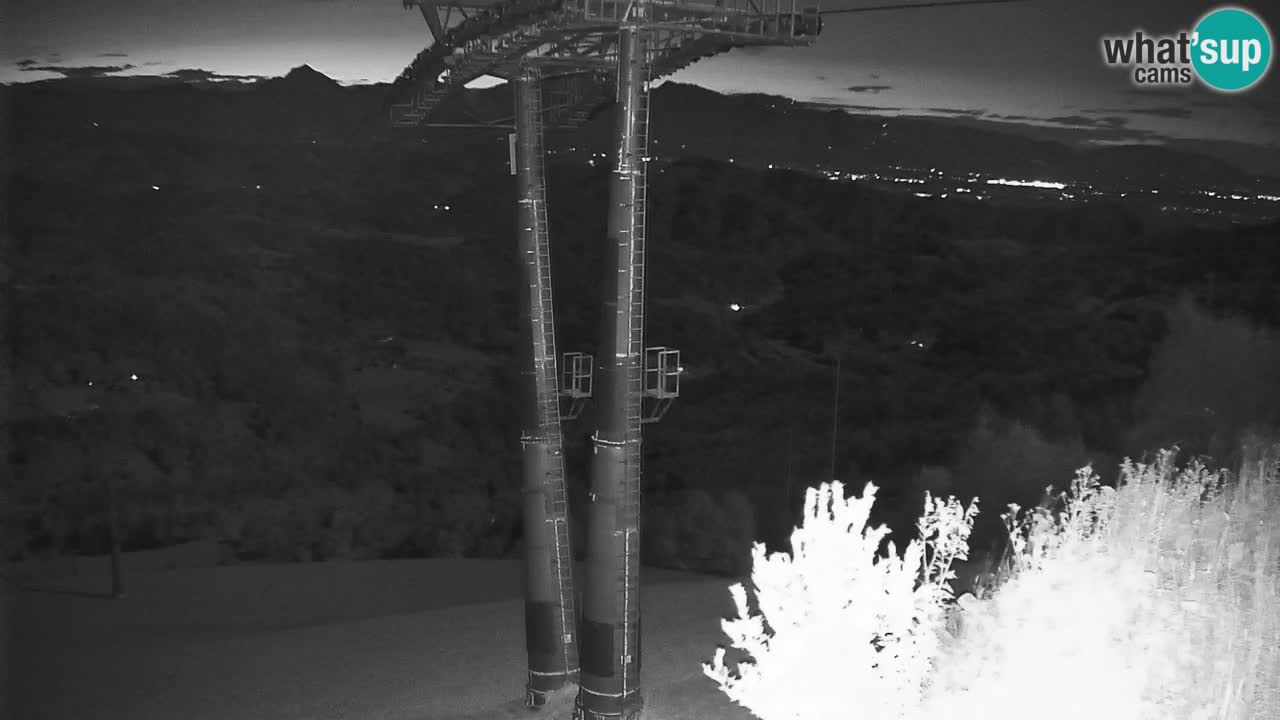 Stazione sciistica di Stari Vrh Webcam in diretta – Slovenia