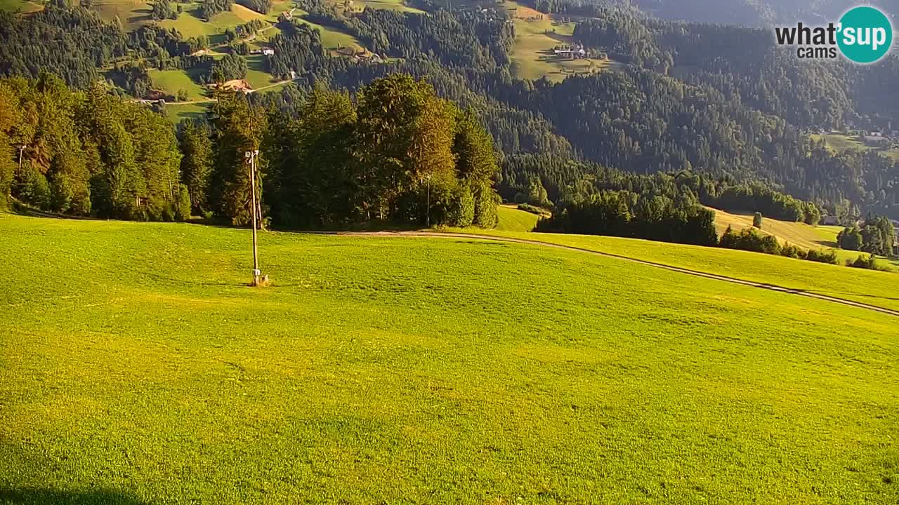 Smučišče Stari Vrh Spletna kamera – vrtljiva