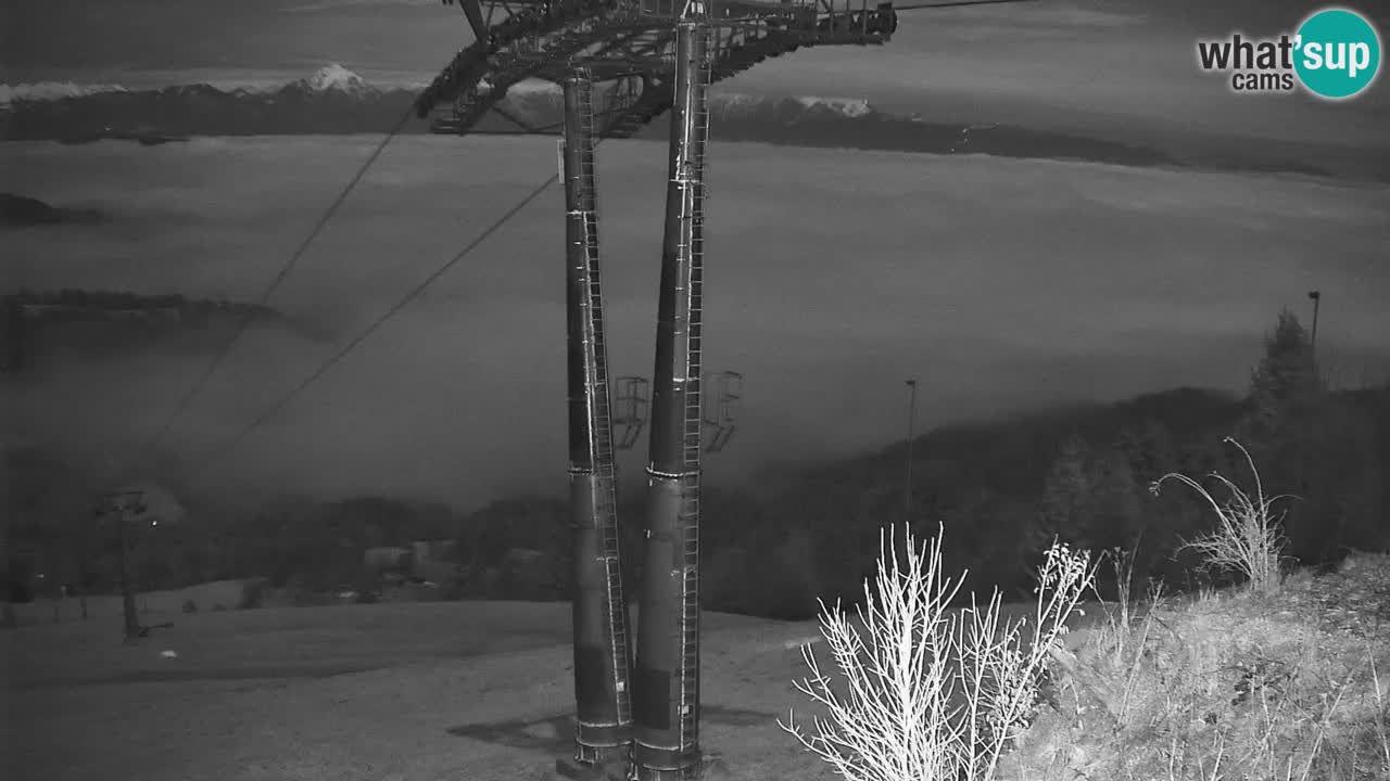 Stazione sciistica di Stari Vrh Webcam in diretta – Slovenia