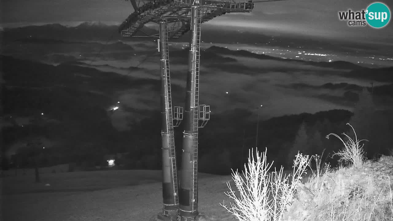 Smučišče Stari Vrh Spletna kamera – vrtljiva