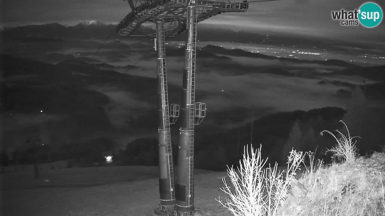 Stazione sciistica di Stari Vrh Webcam in diretta – Slovenia