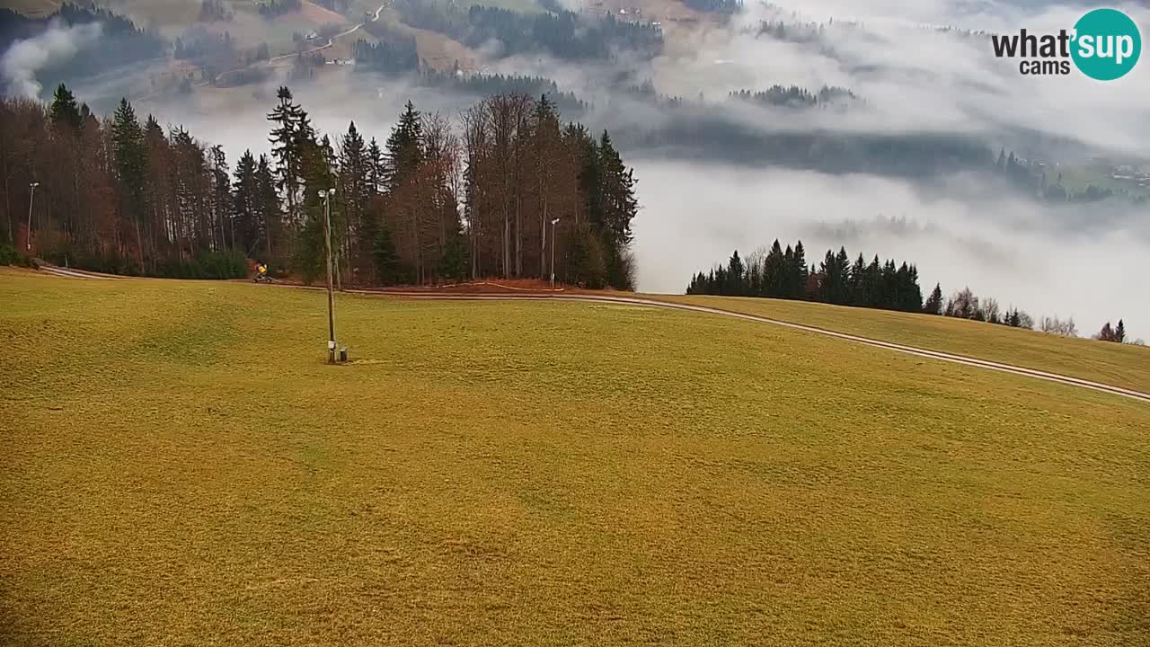 Smučišče Stari Vrh Spletna kamera – vrtljiva