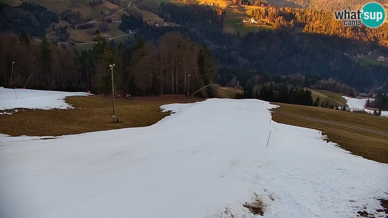 Smučišče Stari Vrh Spletna kamera – vrtljiva