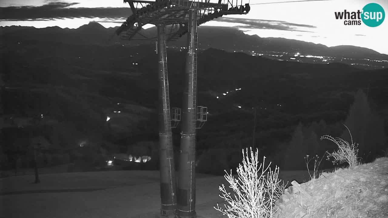 Smučišče Stari Vrh Spletna kamera – vrtljiva