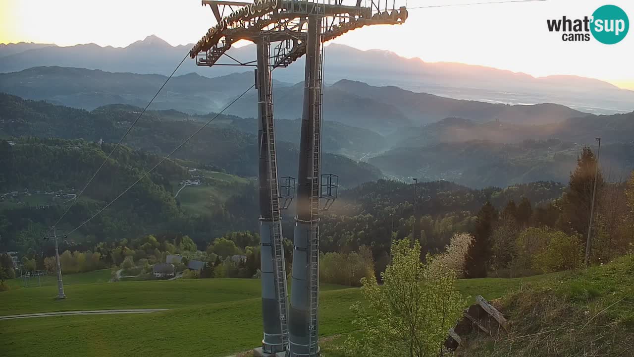 Stazione sciistica di Stari Vrh Webcam in diretta – Slovenia
