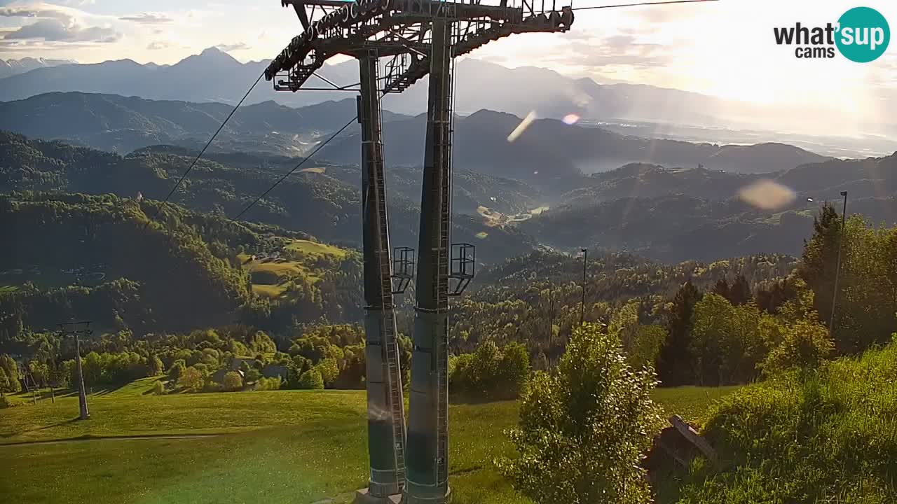 Stazione sciistica di Stari Vrh Webcam in diretta – Slovenia