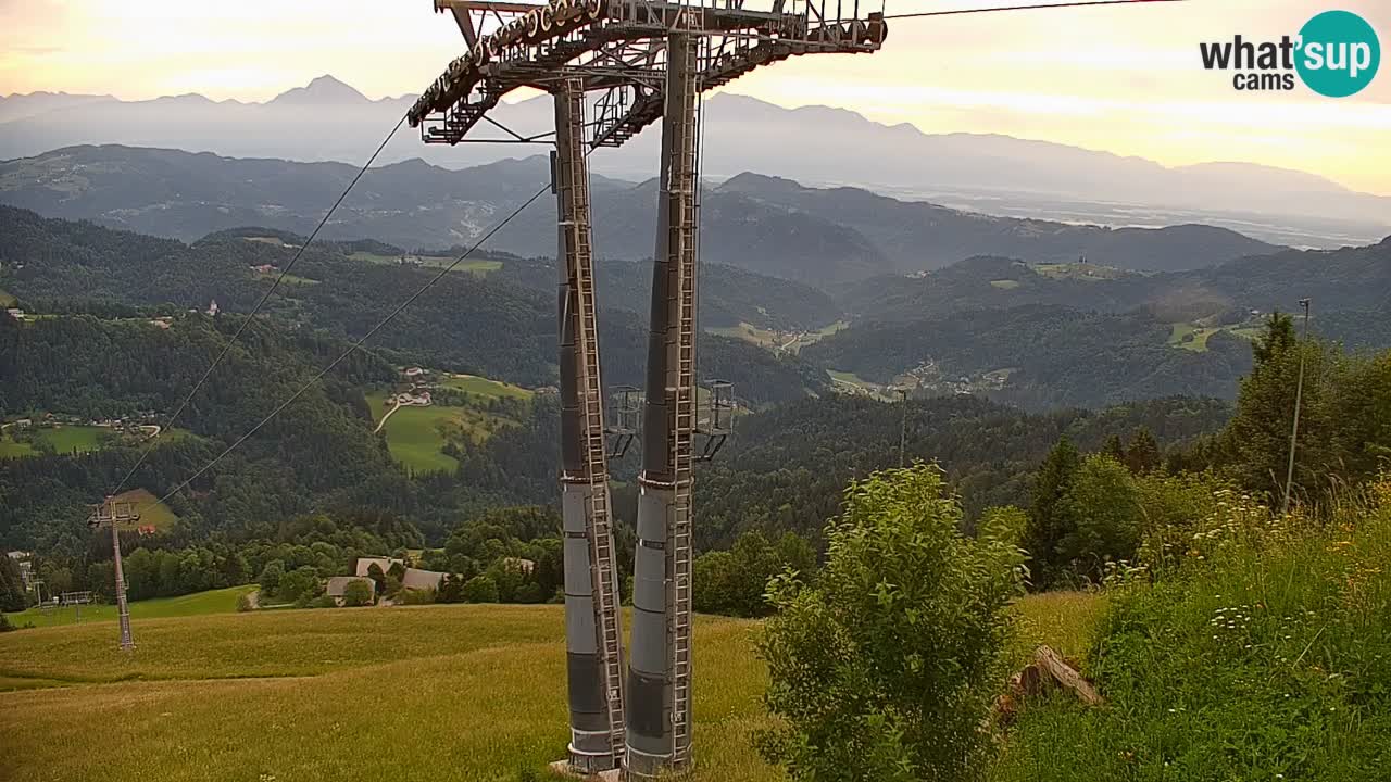 Smučišče Stari Vrh Spletna kamera – vrtljiva
