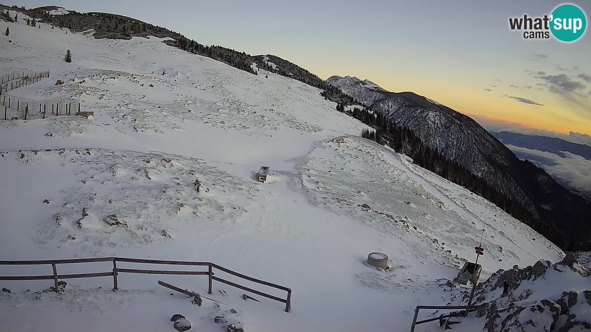 Struška nad Jesenicami spletna kamera planina Svečica (Belška planina) – Karavanke