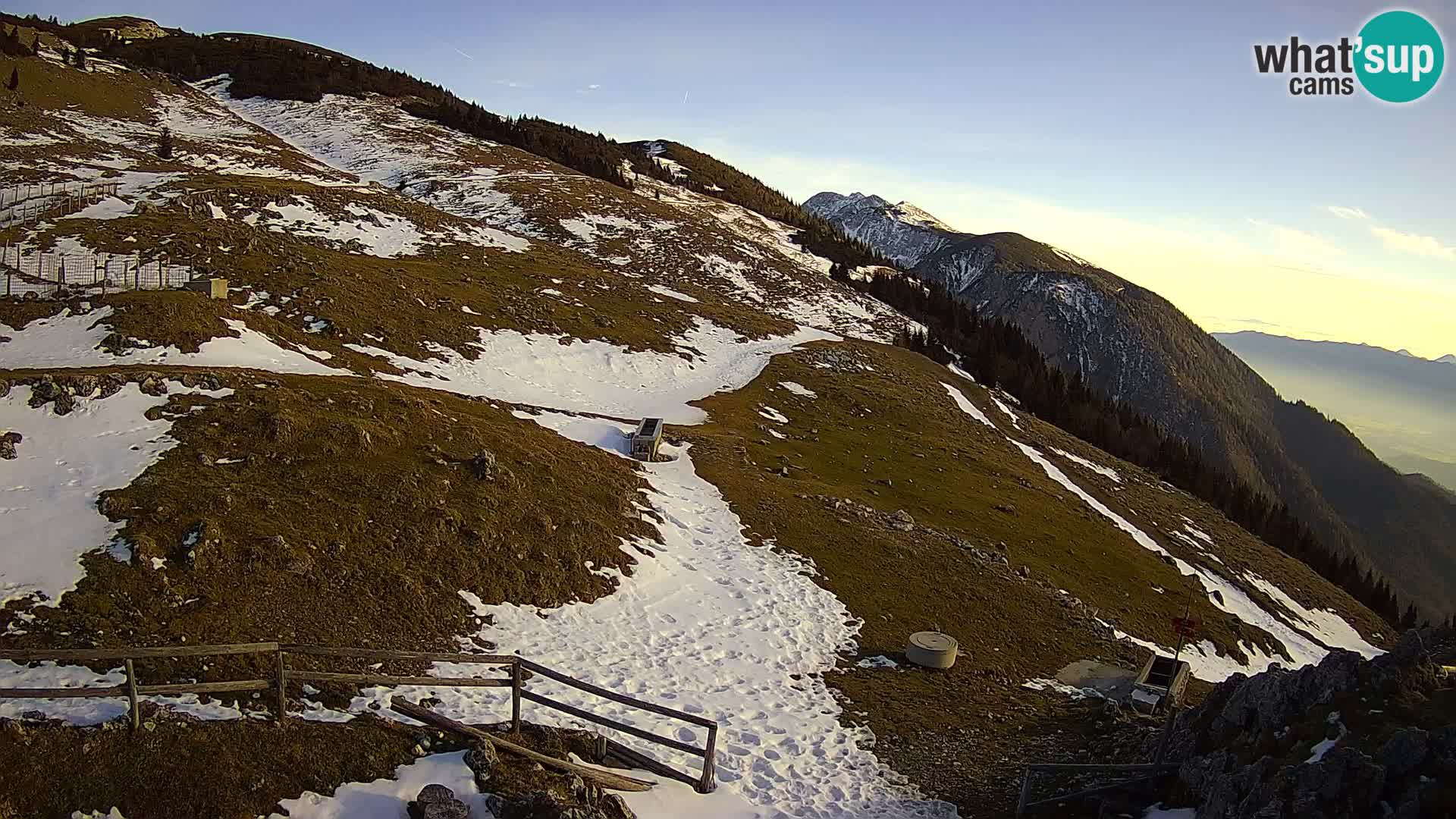 Struška nad Jesenicami spletna kamera planina Svečica (Belška planina) – Karavanke