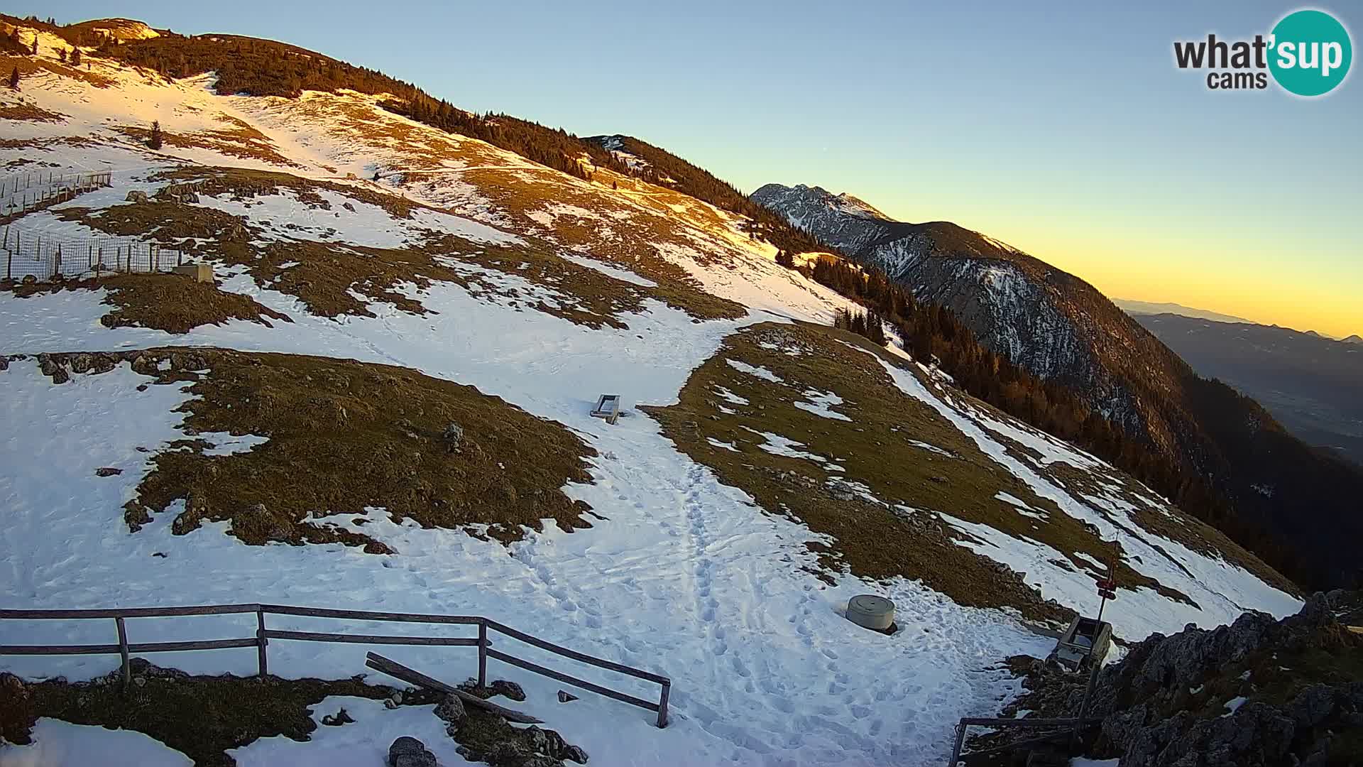 Struška nad Jesenicami spletna kamera planina Svečica (Belška planina) – Karavanke