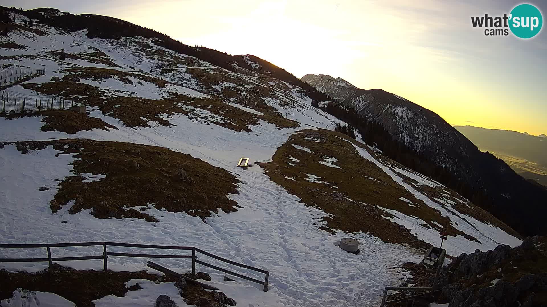 Struška nad Jesenicami spletna kamera planina Svečica (Belška planina) – Karavanke