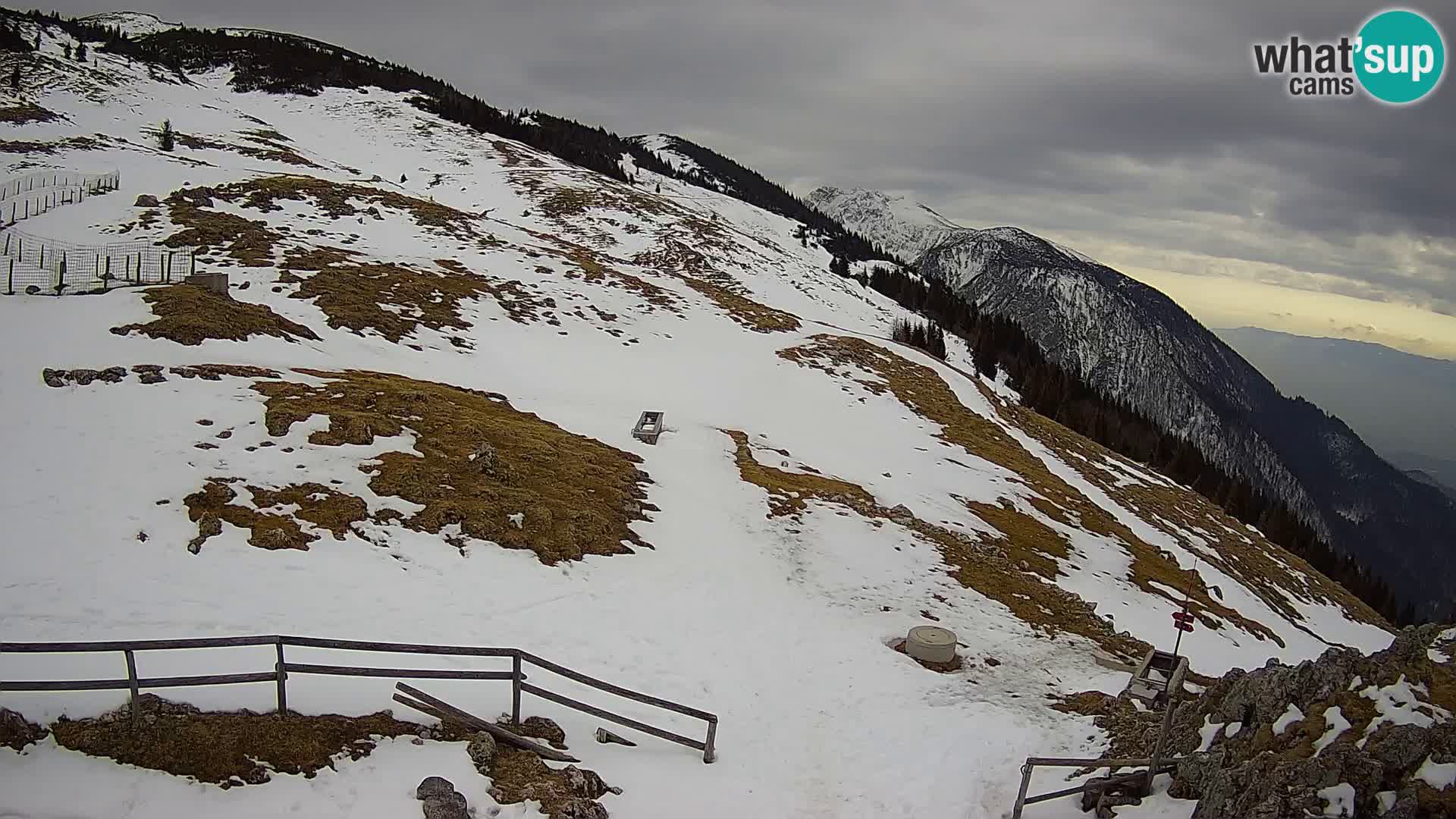 Struška nad Jesenicami spletna kamera planina Svečica (Belška planina) – Karavanke