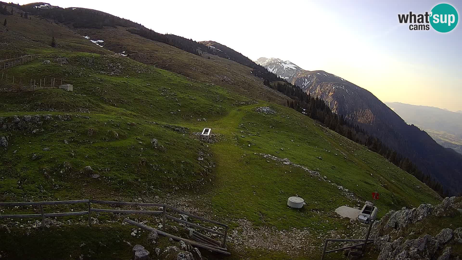 Struška nad Jesenicami Live webcam planina Svečica (Belška planina) – Karavanke – Slovenia
