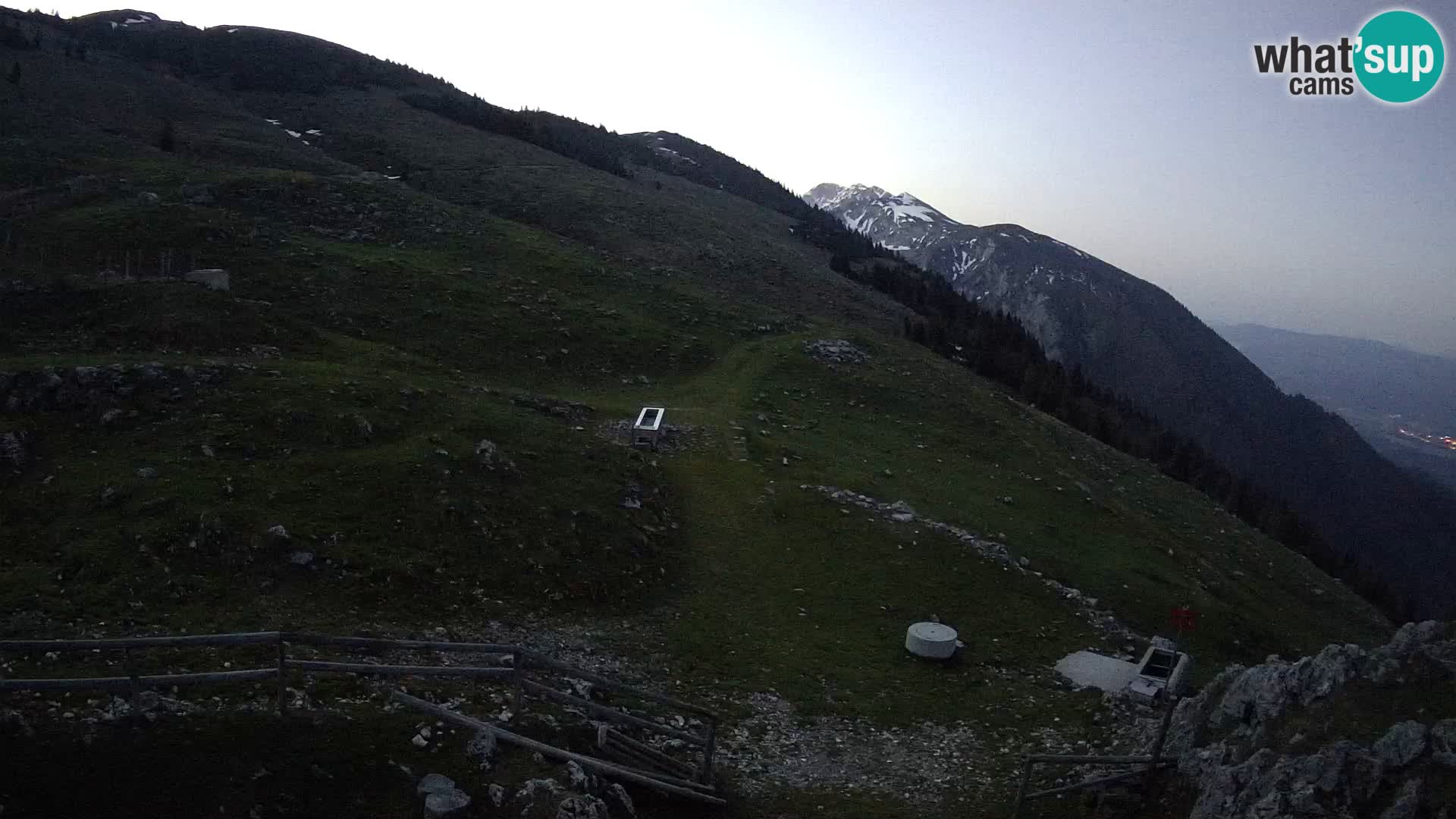 Struška nad Jesenicami spletna kamera planina Svečica (Belška planina) – Karavanke