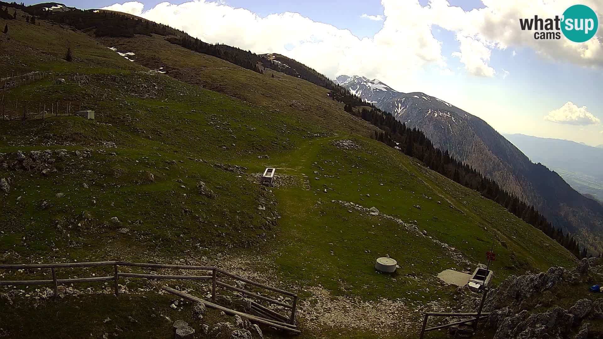 Struška nad Jesenicami spletna kamera planina Svečica (Belška planina) – Karavanke