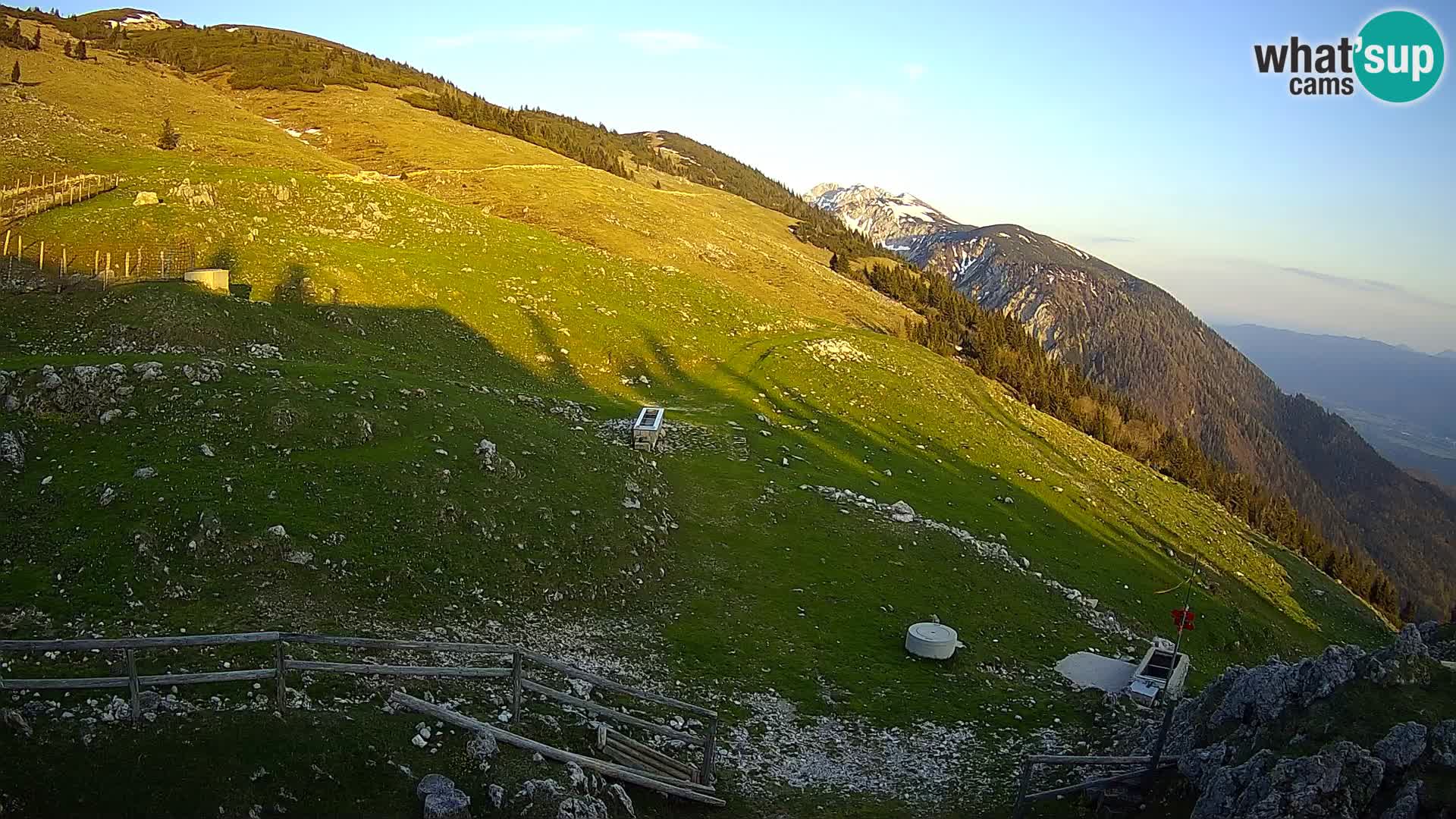 Struška nad Jesenicami spletna kamera planina Svečica (Belška planina) – Karavanke