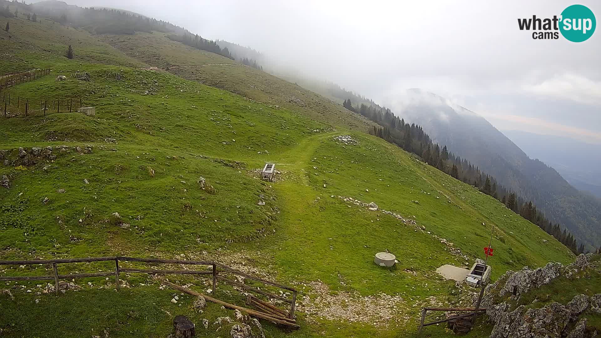 Struška nad Jesenicami spletna kamera planina Svečica (Belška planina) – Karavanke
