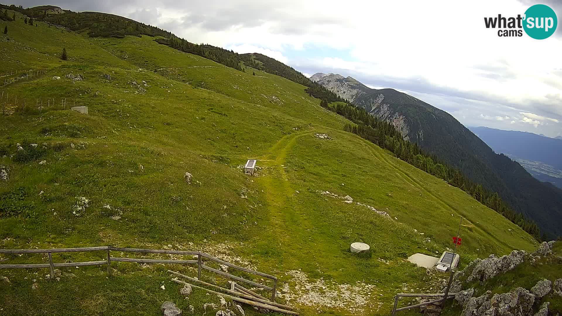 Struška nad Jesenicami camera en vivo planina Svečica (Belška planina) – Karavanke – Eslovenia
