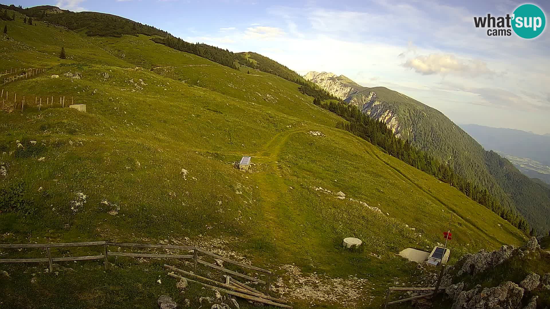 Struška nad Jesenicami spletna kamera planina Svečica (Belška planina) – Karavanke