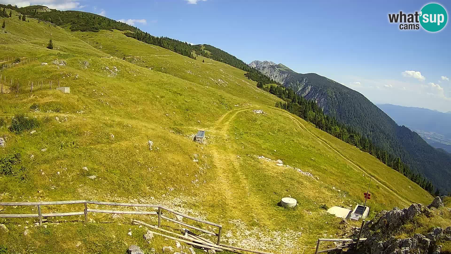 Struška nad Jesenicami spletna kamera planina Svečica (Belška planina) – Karavanke