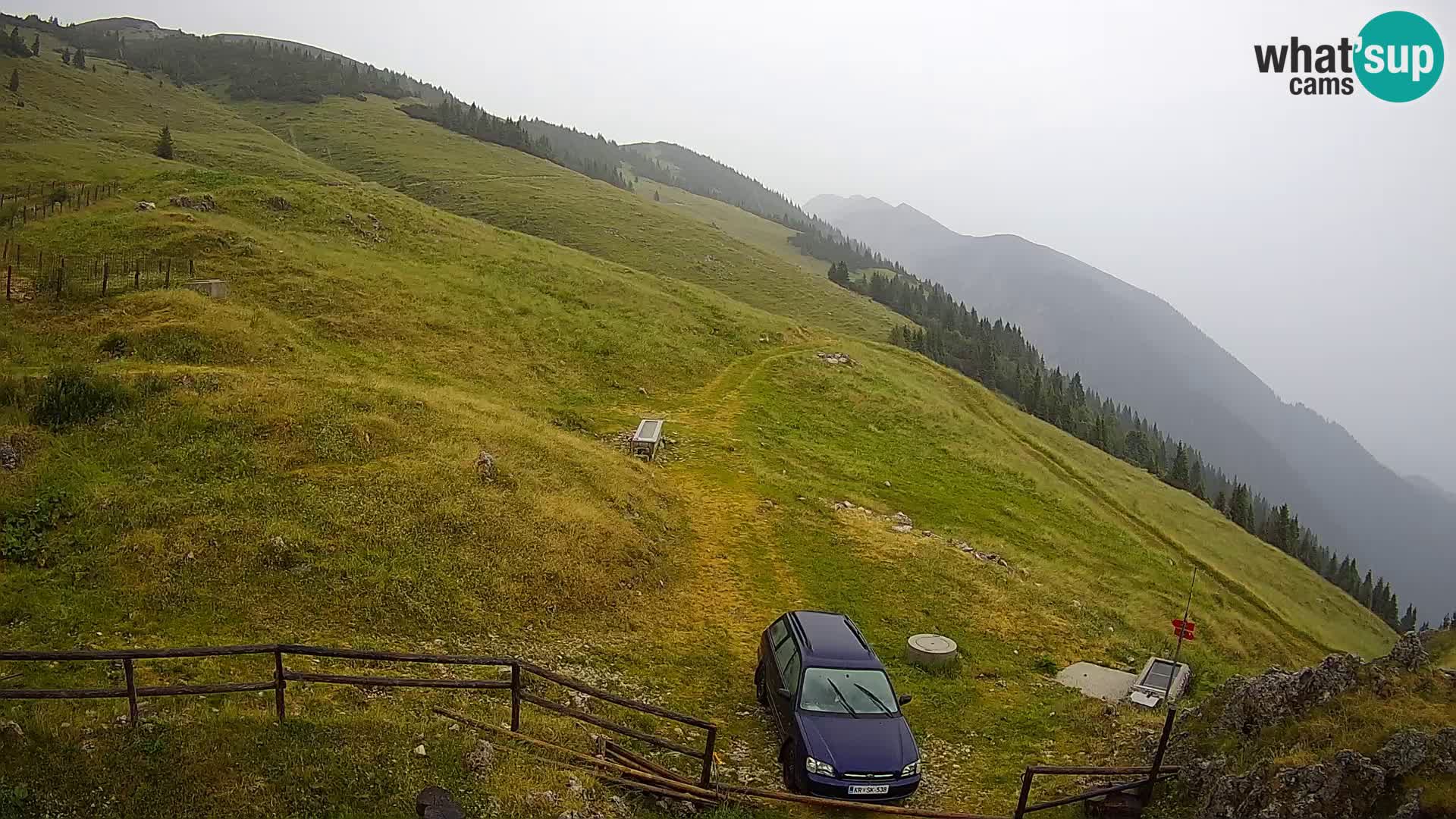 Struška nad Jesenicami spletna kamera planina Svečica (Belška planina) – Karavanke