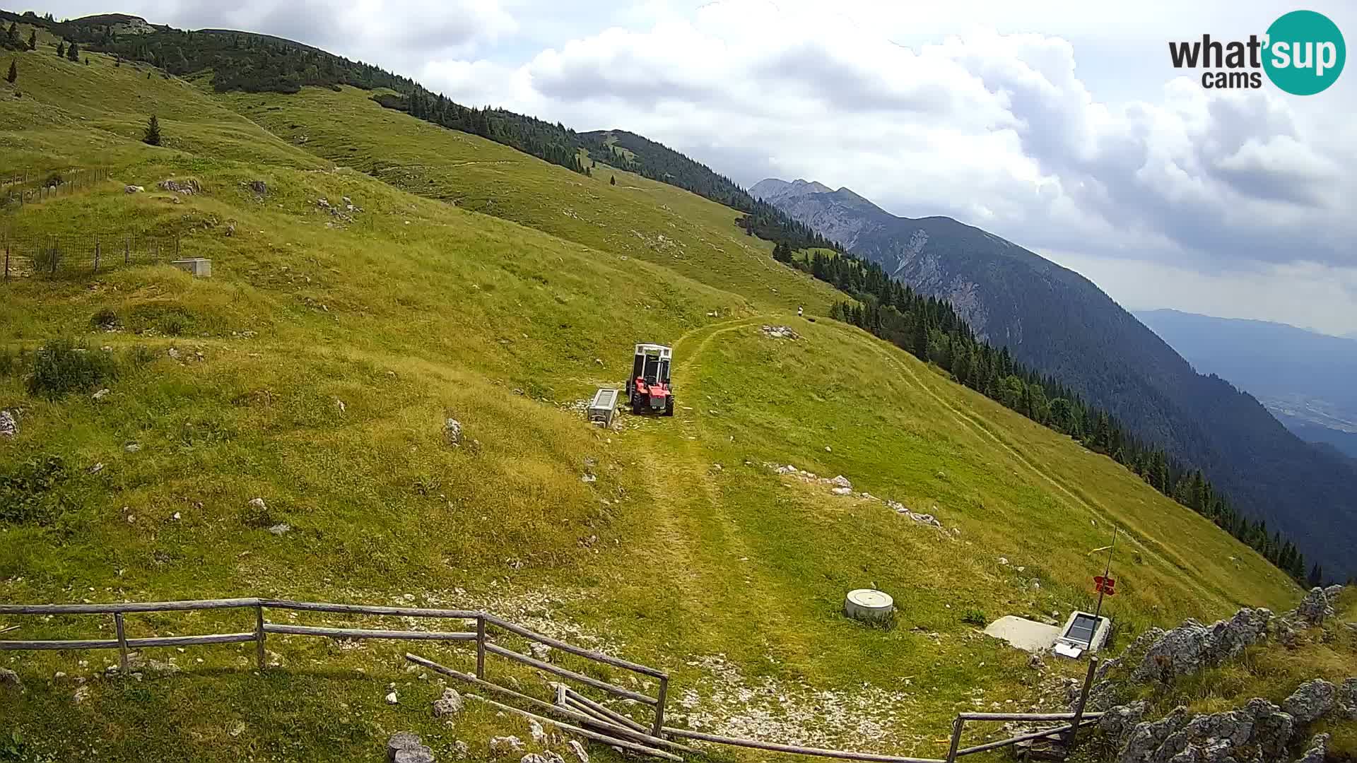 Struška nad Jesenicami web kamera planina Svečica (Belška planina) – Karavanke – Slovenija