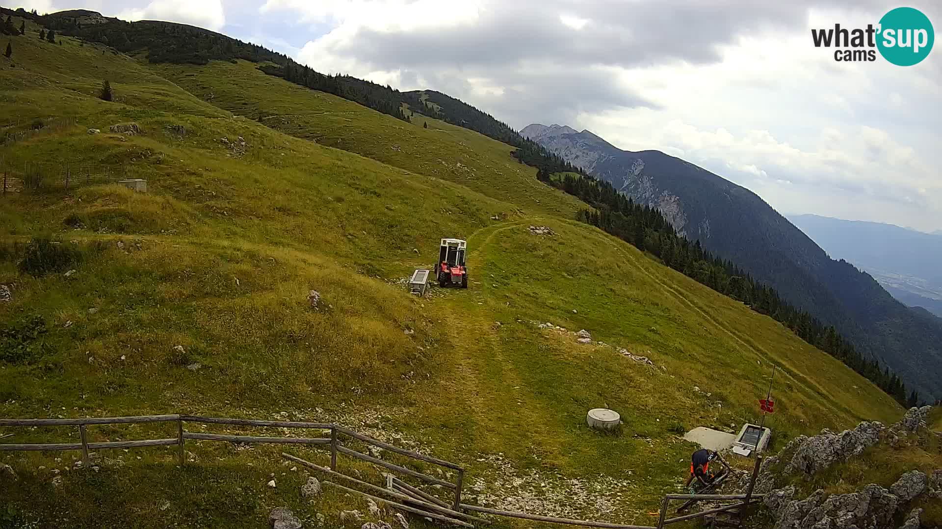 Struška nad Jesenicami camera en vivo planina Svečica (Belška planina) – Karavanke – Eslovenia
