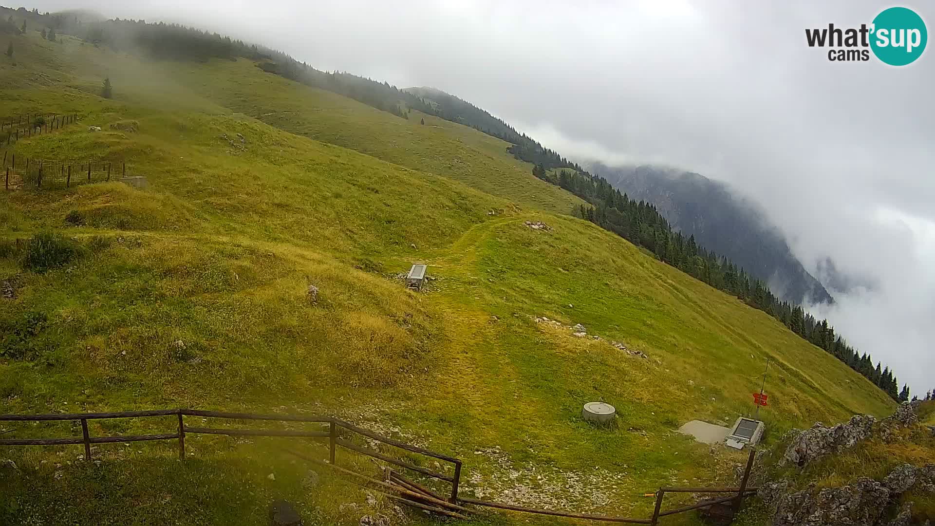 Struška nad Jesenicami spletna kamera planina Svečica (Belška planina) – Karavanke