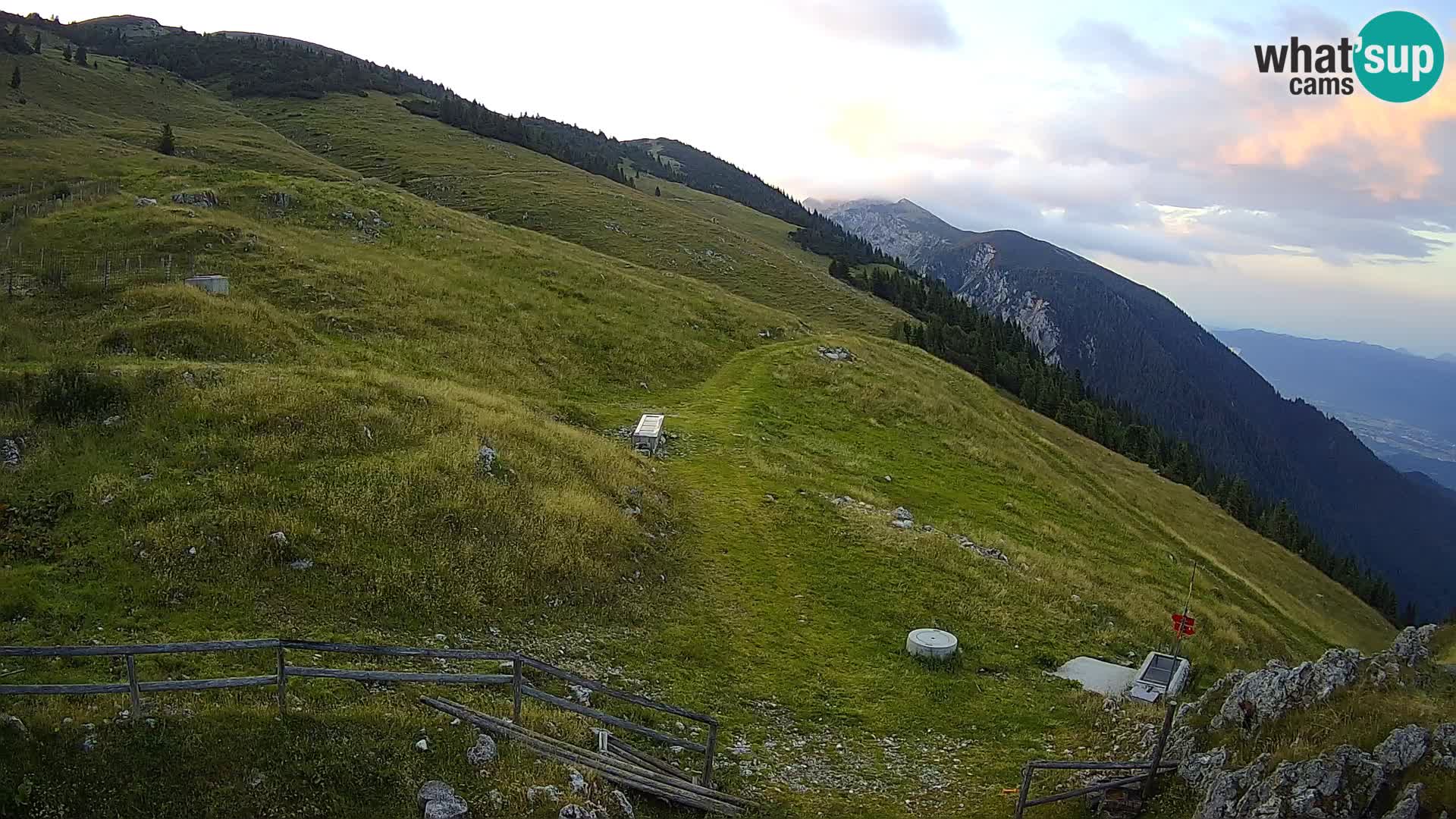 Struška nad Jesenicami web kamera planina Svečica (Belška planina) – Karavanke – Slovenija
