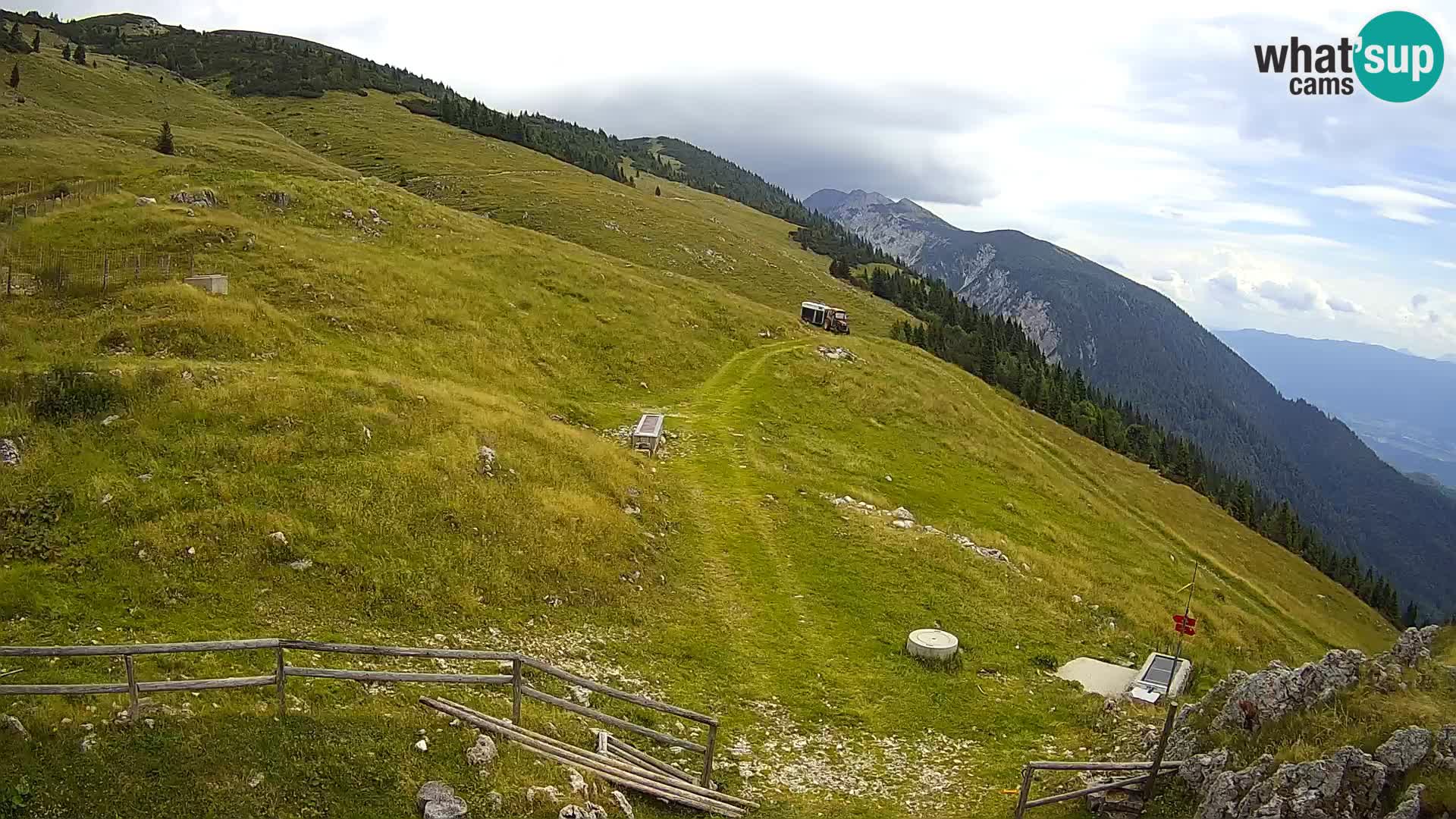 Struška nad Jesenicami web kamera planina Svečica (Belška planina) – Karavanke – Slovenija