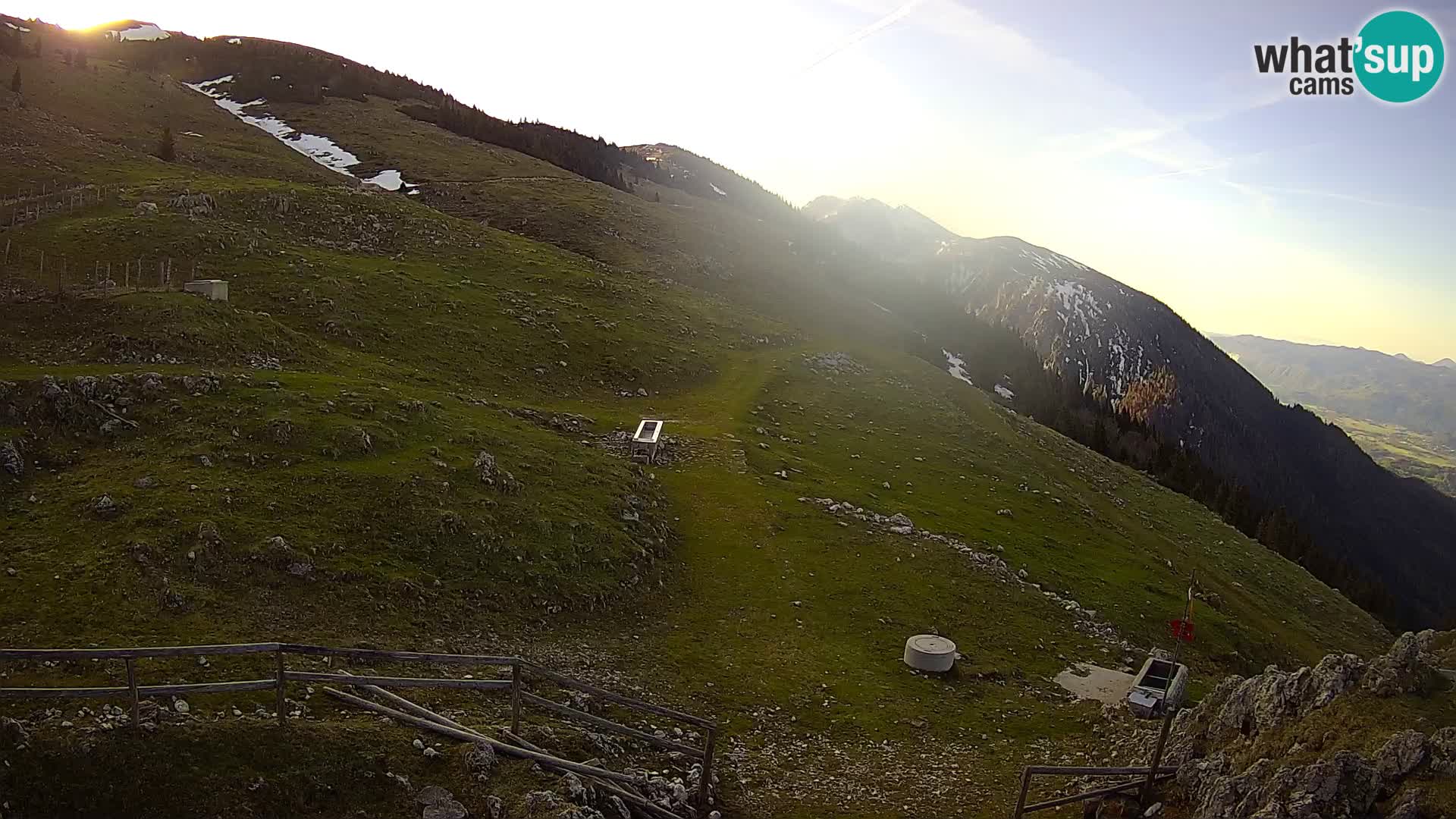 Struška nad Jesenicami spletna kamera planina Svečica (Belška planina) – Karavanke