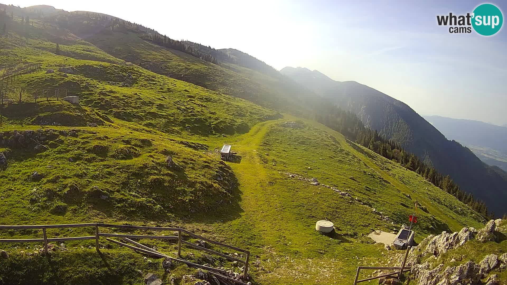 Struška nad Jesenicami spletna kamera planina Svečica (Belška planina) – Karavanke